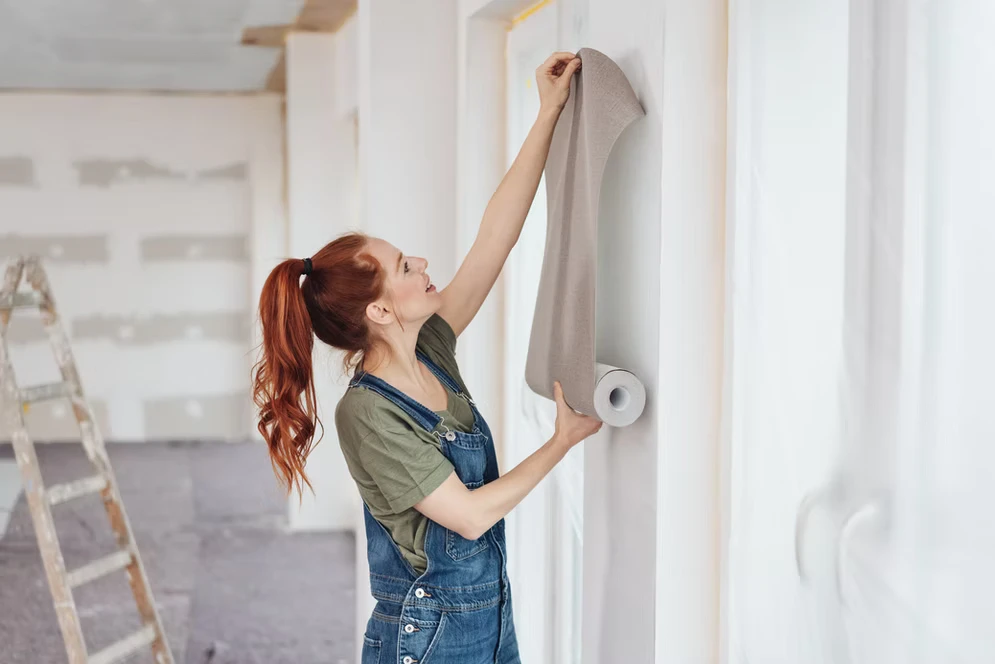 wallpaper-hanging-image